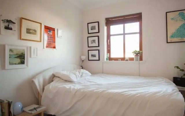 Sunny Flat W/parking Near Royal Botanic Garden