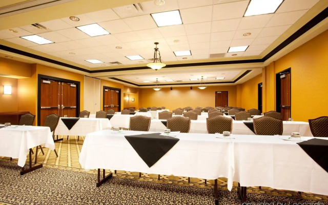 Holiday Inn Grand Rapids Airport by IHG