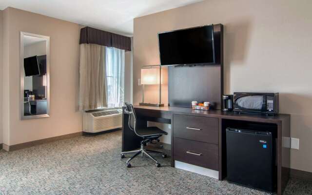 Clarion Inn & Suites Atlanta Downtown