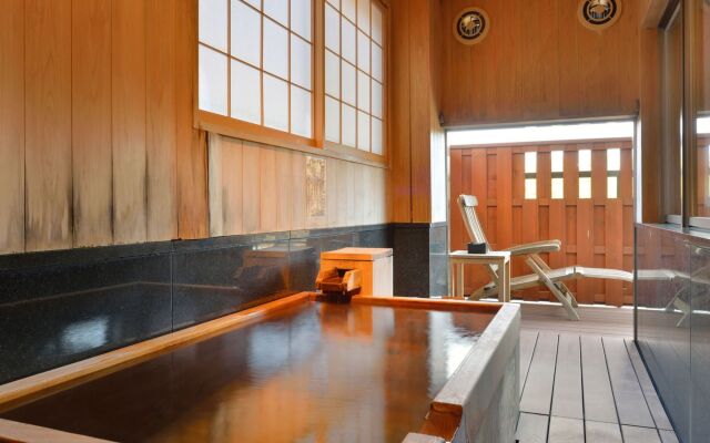 Narashino no Sato Gyokusui - Adults Only