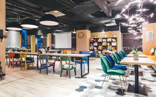 Atour Light Hotel Future Sci-Tech City Hangzhou