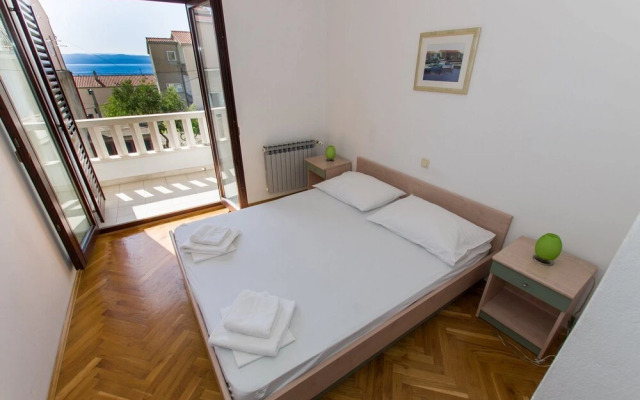 Prgo - Spacious With View & Parking - A2 1. kat