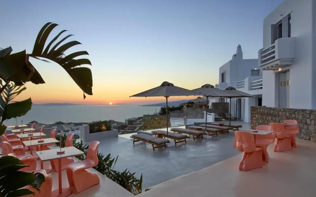 7 Bedroom Villa Florentine in Mykonos - BLG 69225