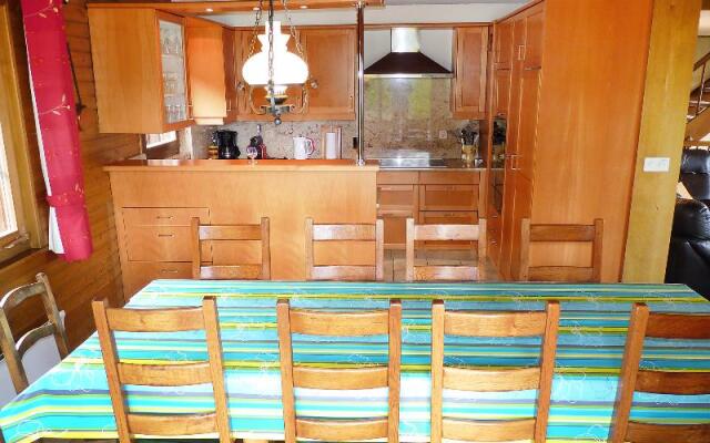 Chalet Les Falaises