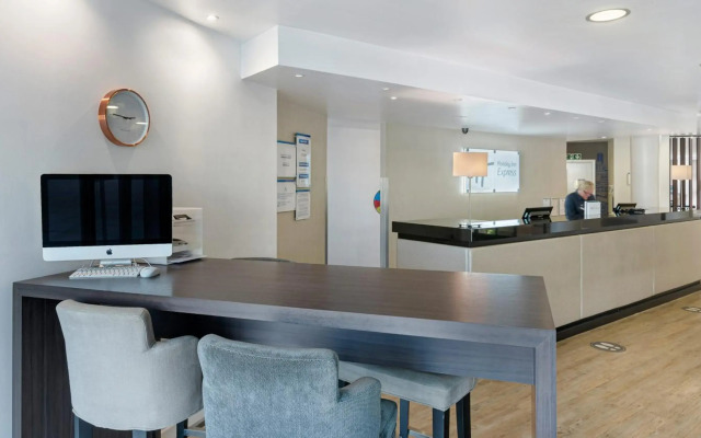Holiday Inn Express Leigh - Sports Village by IHG