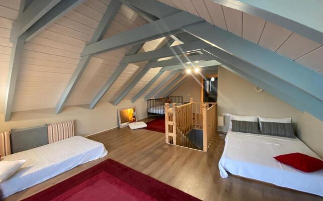 Themis apartment