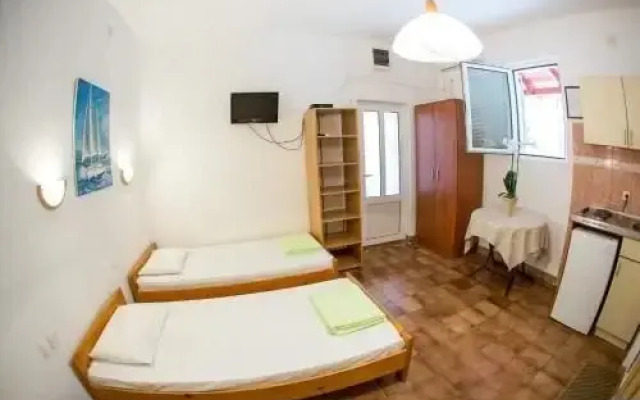 Guest House Mira