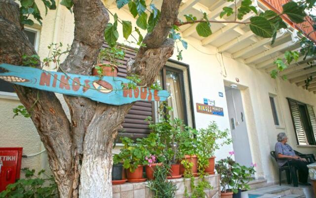 Nikos House
