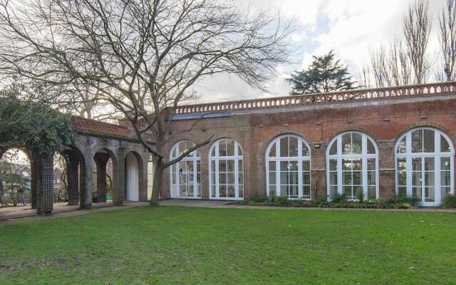 Elegant Home near Kensington High Street