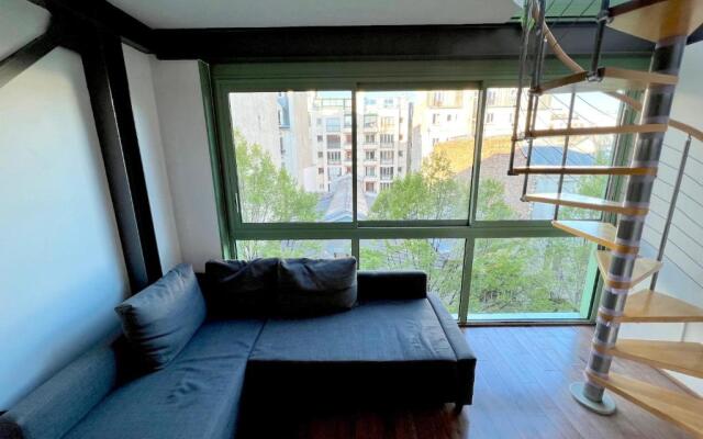 Pere Lachaise Apartment