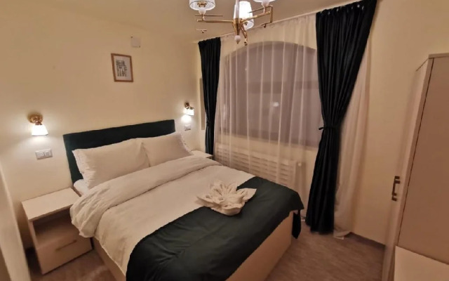 . Cabana Cerbul Camere De Inchiriat