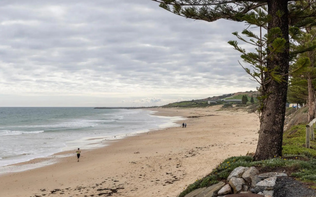 Cozy Getaway, King Bed with TV, NBN, Netflix, Nespresso