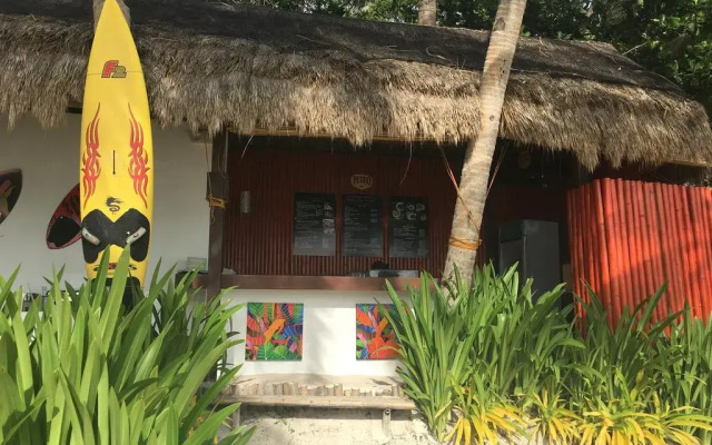 Rieseling Boracay Beach Resort