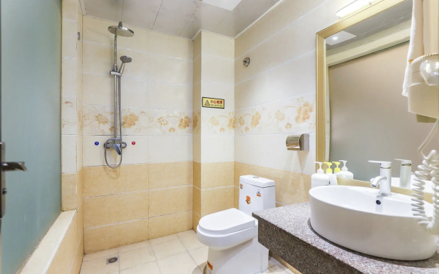 Mount Emei Happy Hotel