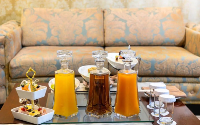 Taiba Front Hotel