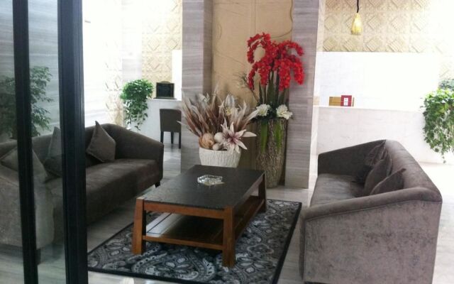 Helen The First Hotel- Mengzi