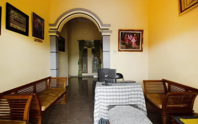 SPOT ON 3005 Kost Rumaisha Syariah