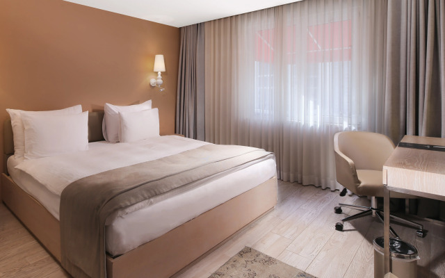 The Gate 30 Suites