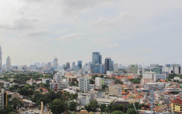 Great Location Menteng Park Studio Apartment