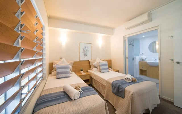 The Hamptons on Airlie