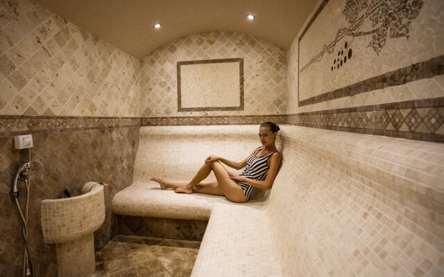 The Vineyards Resort