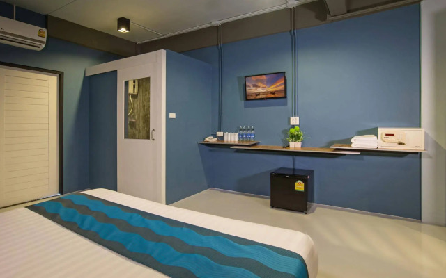 Amity Poshtel - Hostel