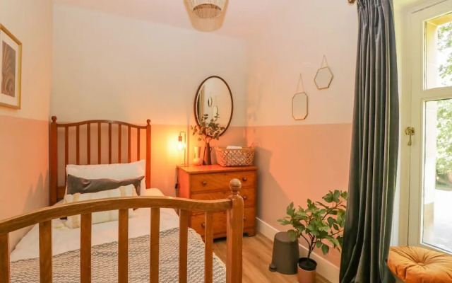 The Coach House - Holmwood