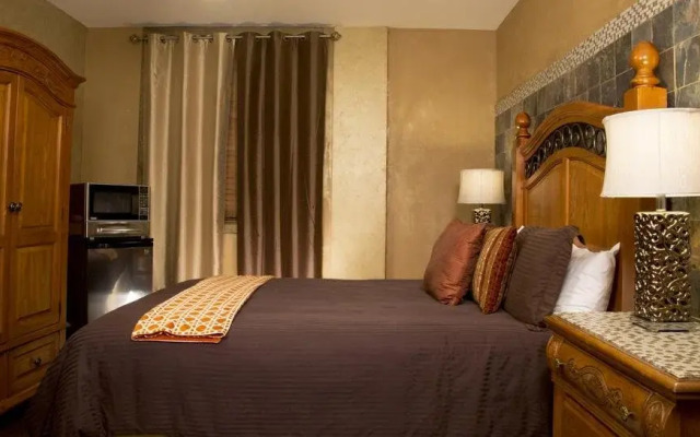 Luxx Boutique Hotel