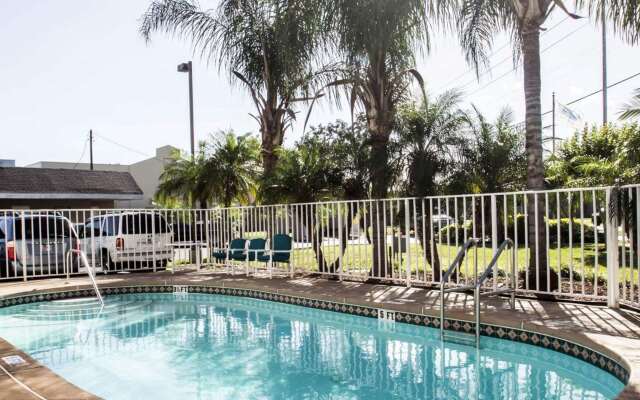 Rodeway Inn