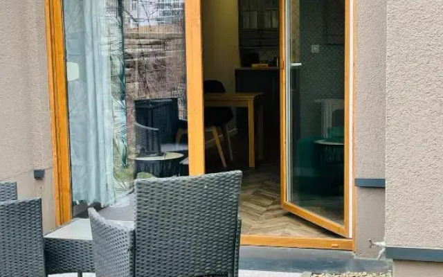 Apartament z ogródkiem