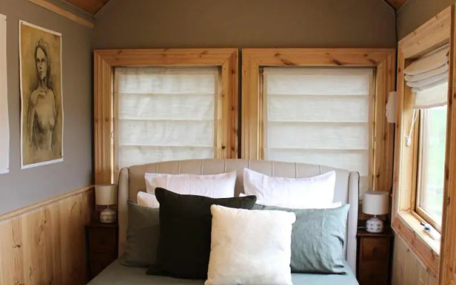 Compass Hut