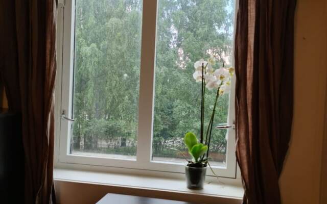 S12 2nd Floor Room in Elegant Apartment