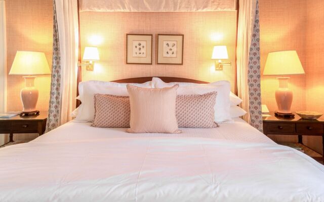 Eleven Experience Bahama House