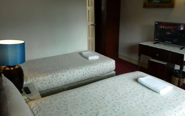 Mango Lagoon Place
