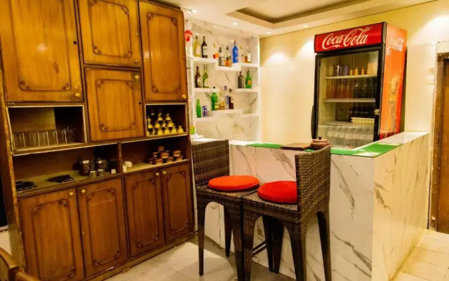 Hotel Everest Regency by OYO Rooms