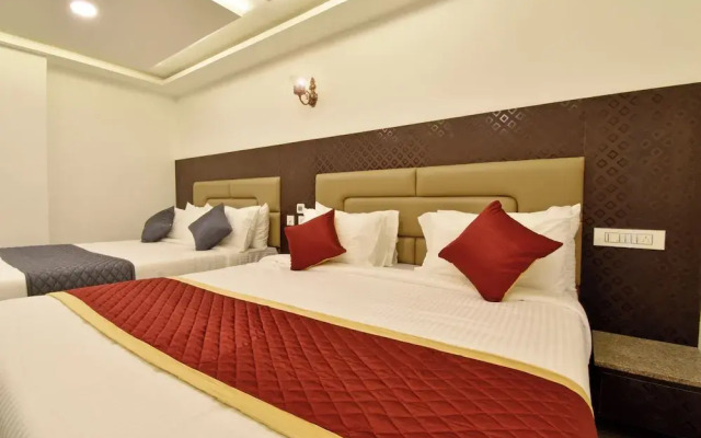 A K G Hotel