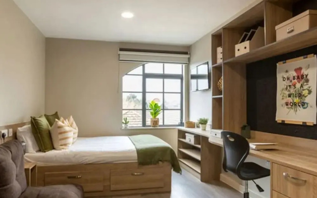 Student Only St Peters Hall