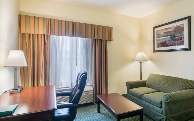 Quality Inn & Suites near I-80 and I-294