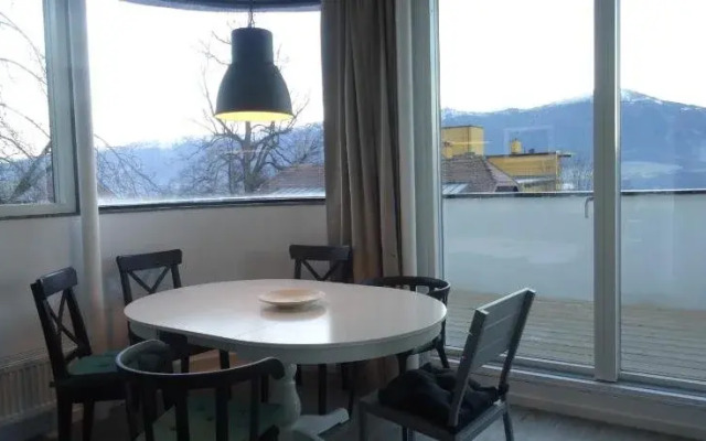 OMYXL Apartment