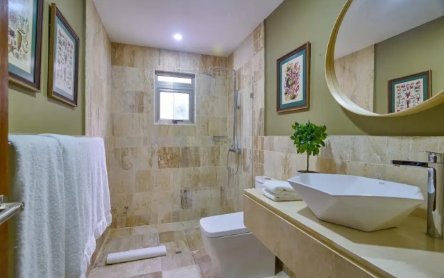 Luxury Beach Condo B-102 Costa Atlantica