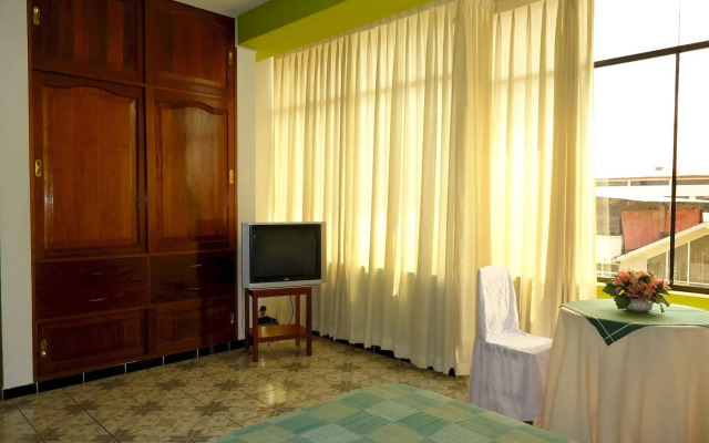 Hotel Pueblo Verde