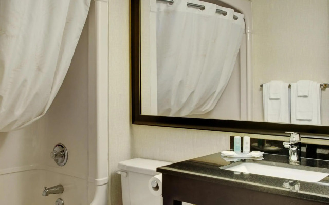 Travelodge by Wyndham Ottawa East