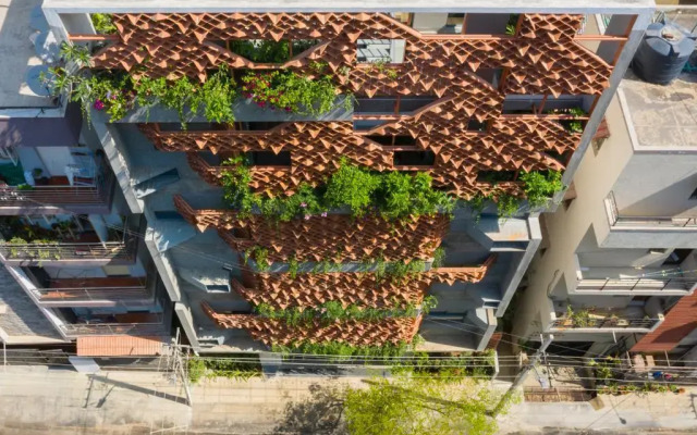 Iris Suites