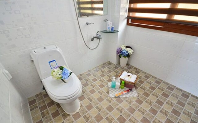 Yeosu Chayeon Damon Pension