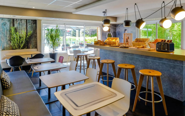ibis Roanne