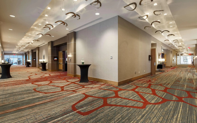 DoubleTree by Hilton Evansville