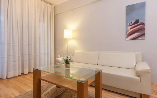 Apartments Aquamarina by Renters