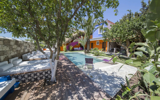 Hay Hotel - Adult Only