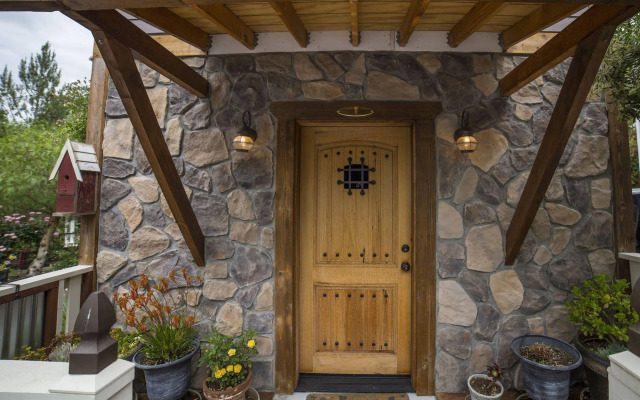 ForFriends Inn Bed and Breakfast