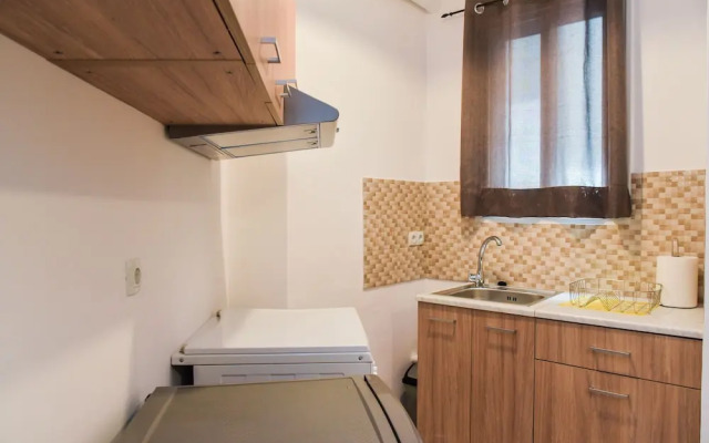Central Modern Fully Equipped Double Bed Studio